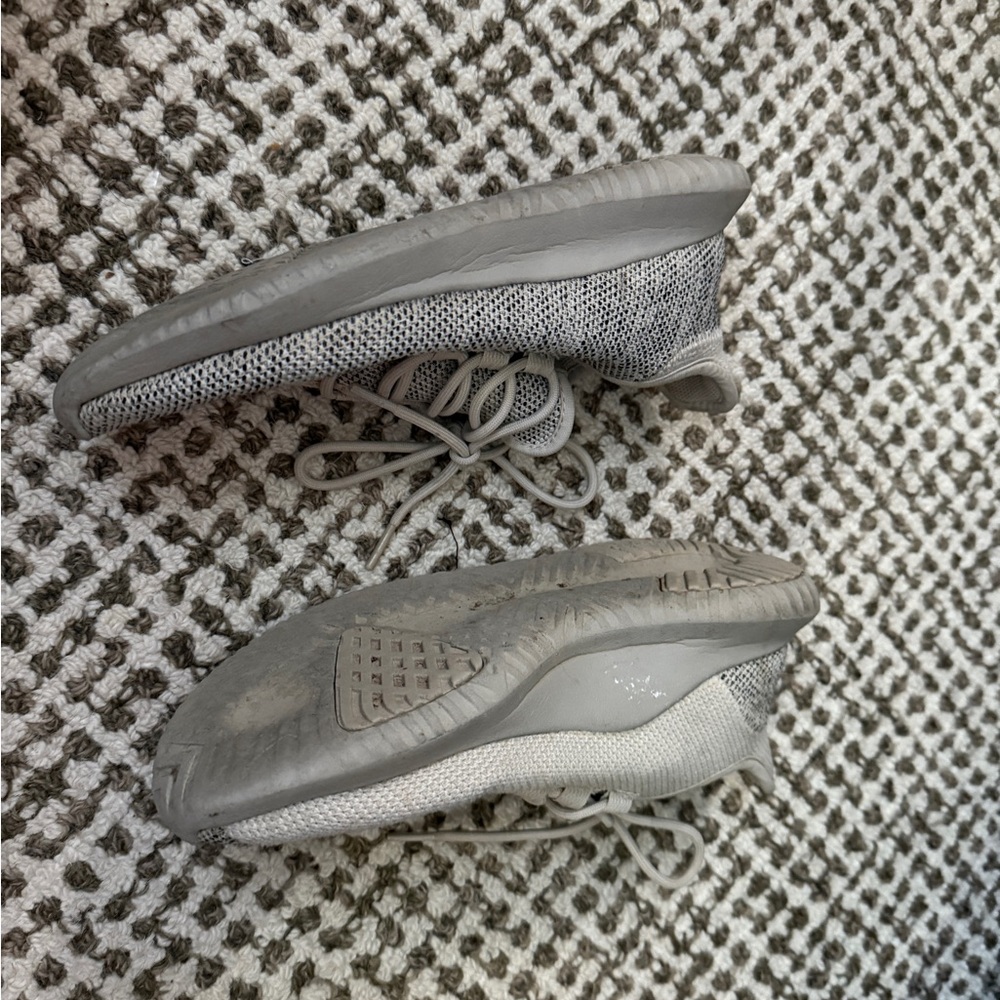 Adidas tubular shoes - Picture 3 of 5